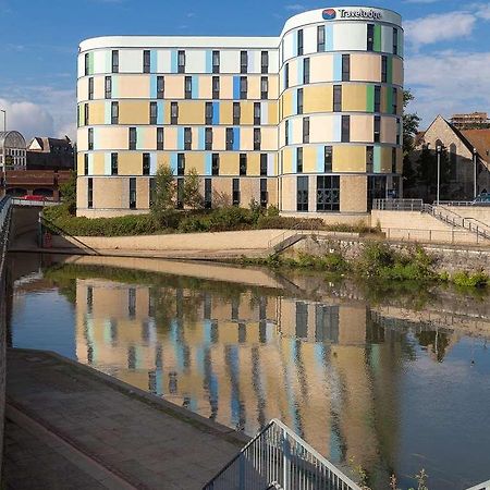 Travelodge Maidstone Central Exterior photo