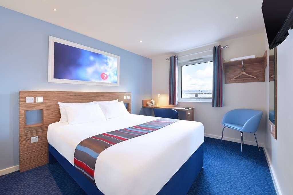 Travelodge Maidstone Central Room photo